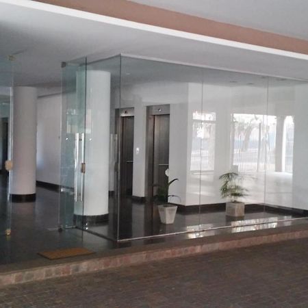 400 Av Libertador Luminoso Amplio Piscina Cochera Seguridad 24 Hs San Fernando Luaran gambar