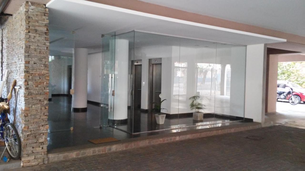 400 Av Libertador Luminoso Amplio Piscina Cochera Seguridad 24 Hs San Fernando Luaran gambar